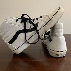 White & Black Vans Hi